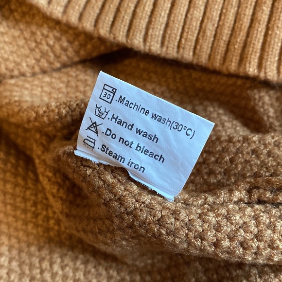 Merokeety Woman Large Sweater - Picture 9 of 9